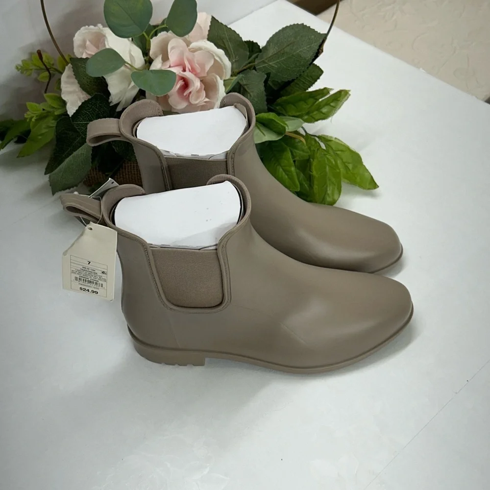 Elegant Taupe Ankle Boots